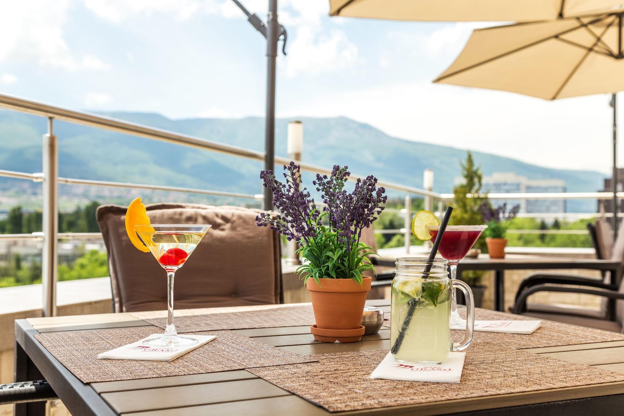 Grami Hotel Sofia Luaran gambar