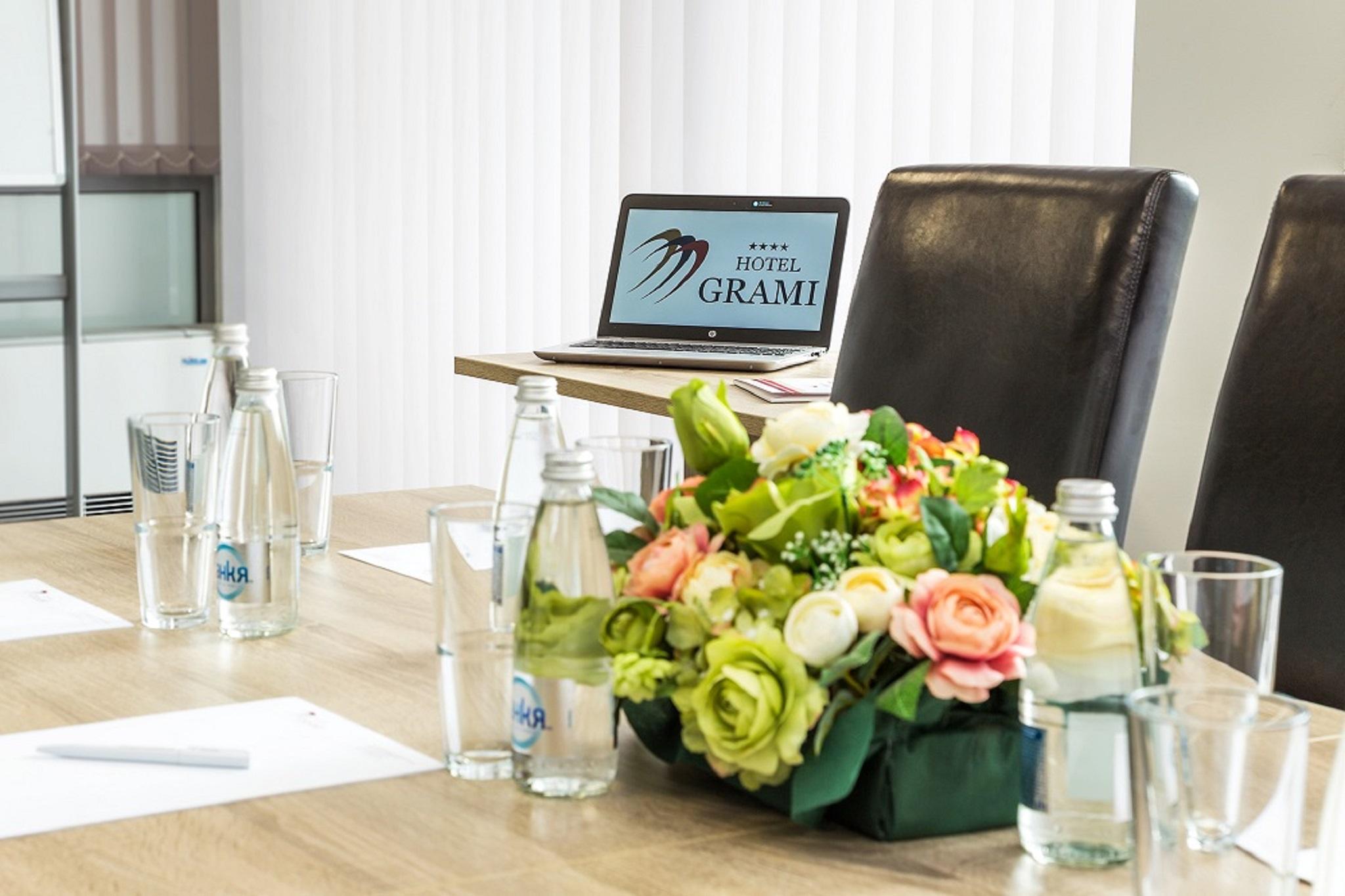 Grami Hotel Sofia Luaran gambar