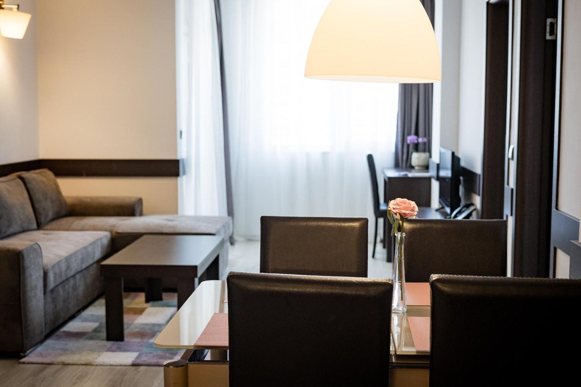 Grami Hotel Sofia Luaran gambar
